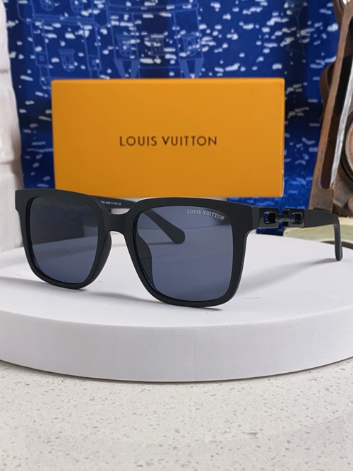 ルイヴィトンサングラス正面デザイン